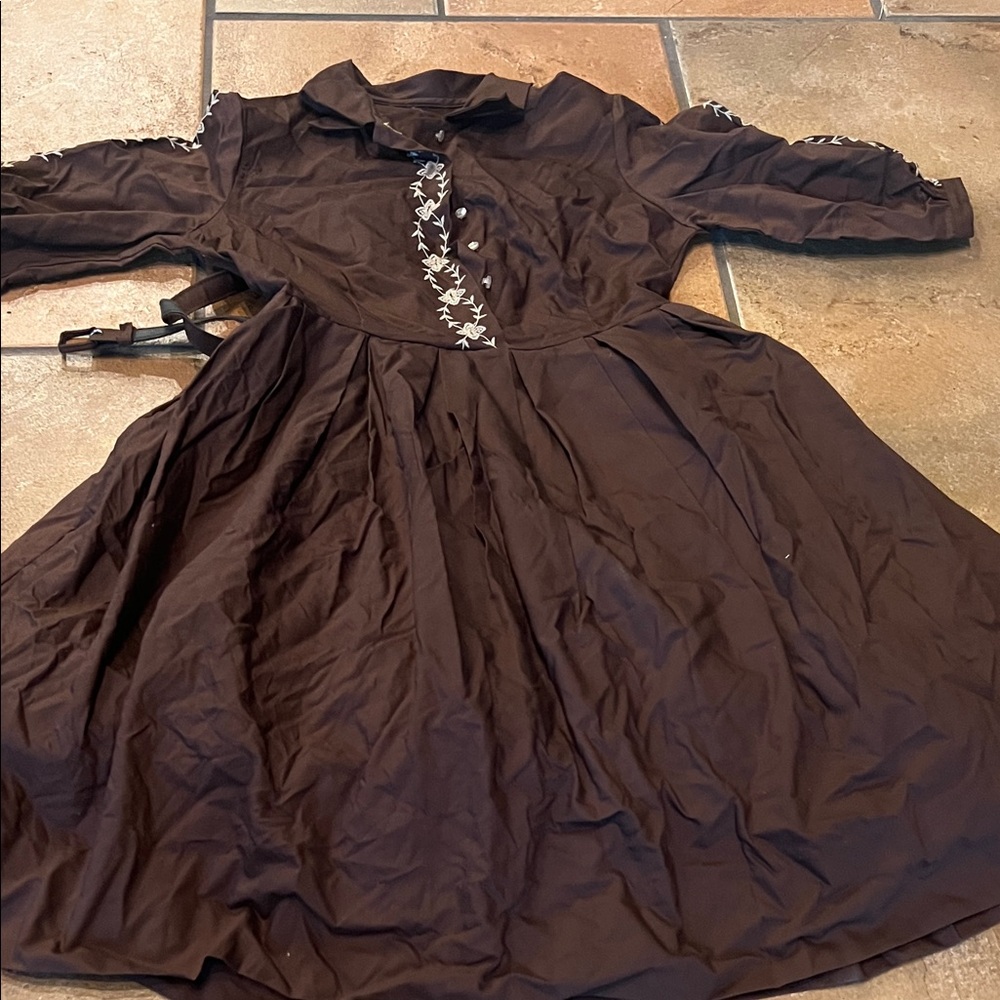 VINTAGE BROWN EMBROIDERED DRESS